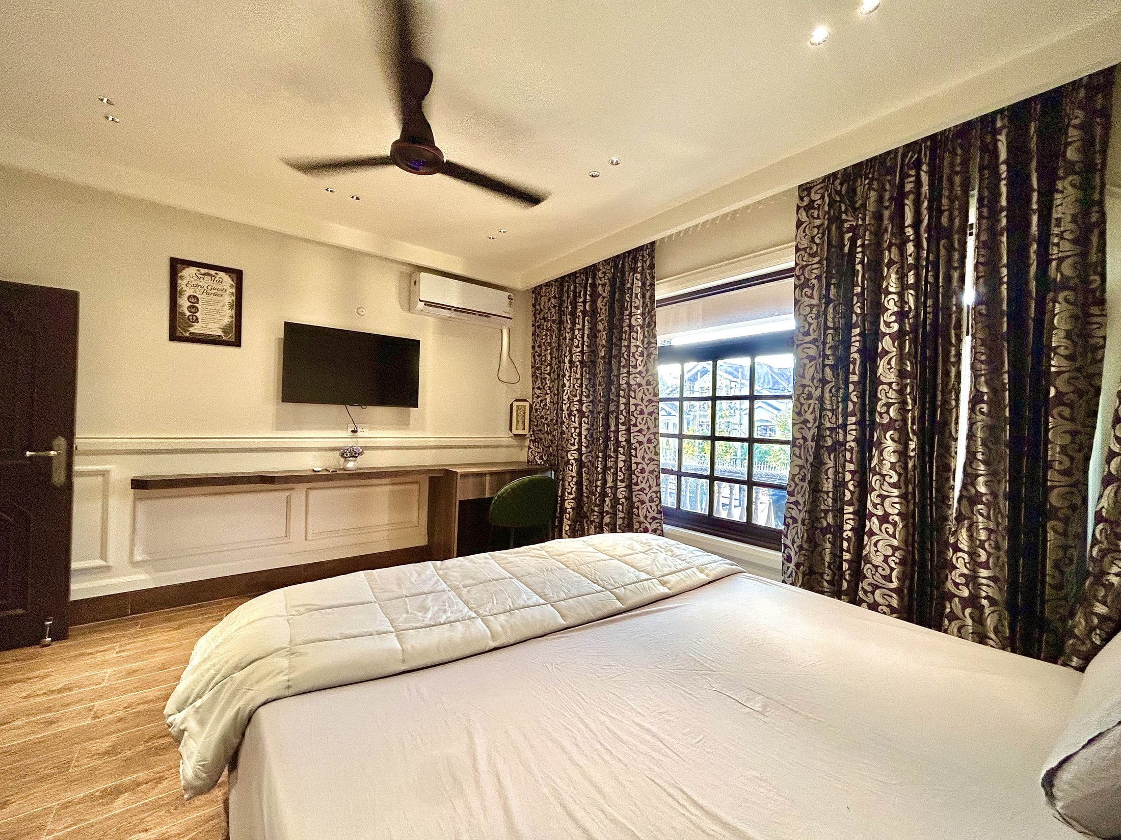 A Room Made for Long Stays.